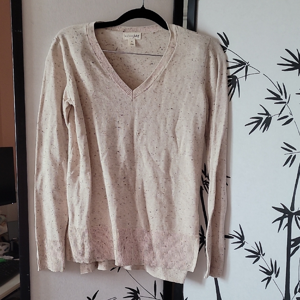 Women's V-Neck Sweater in Cream by Gap